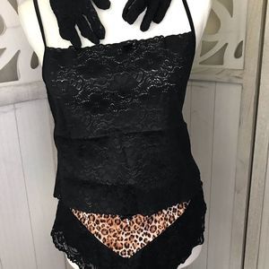 NWOT Lacy Intimate Set Top Bottoms and Gloves Sz 8/M